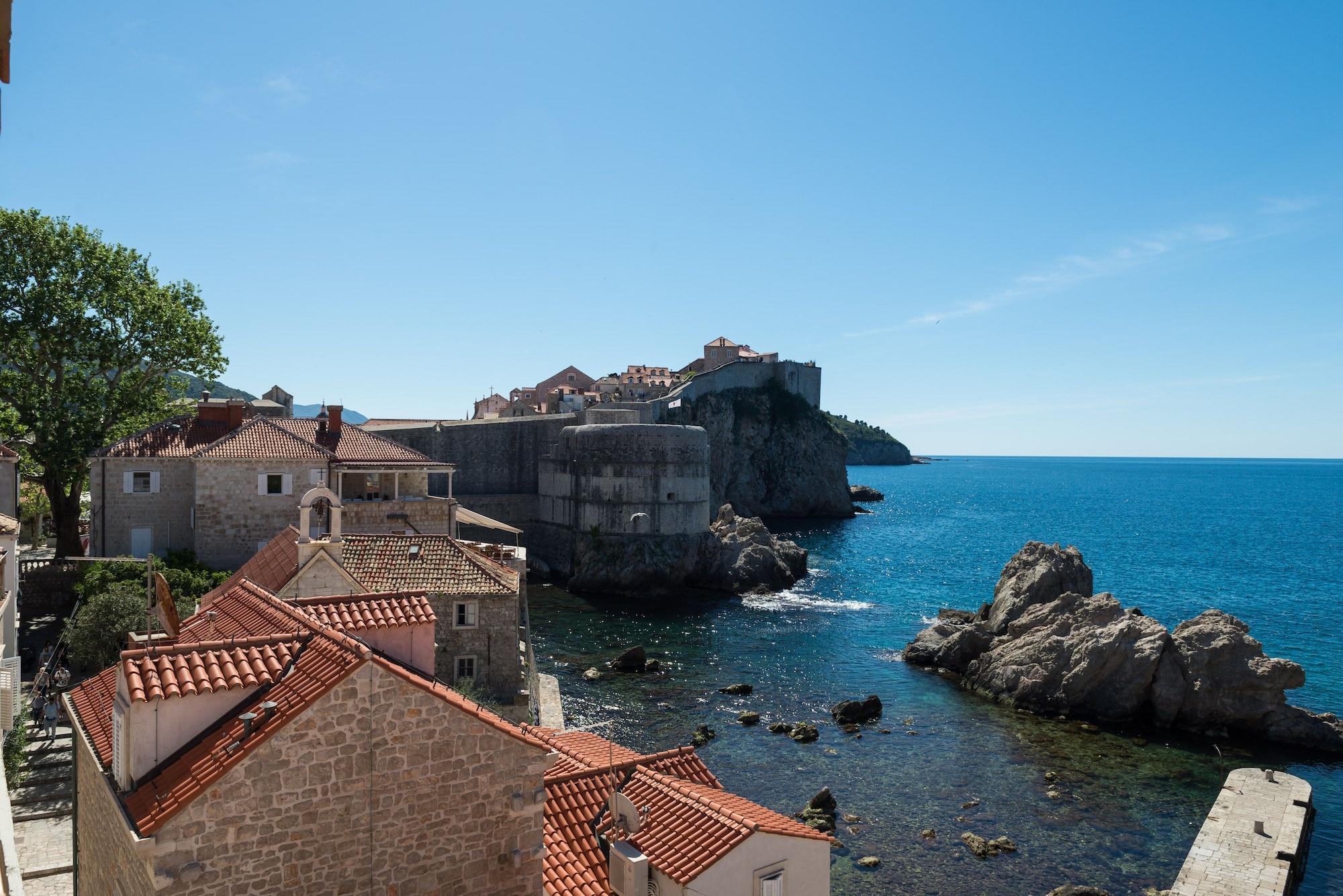 Gostinjska kuća Eddie's Sea View Old Town